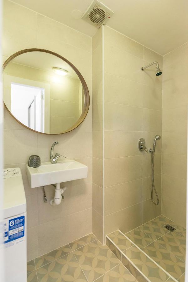 1B Patio Beach House Premium Location W/2 Balcony Tel Aviv Dış mekan fotoğraf