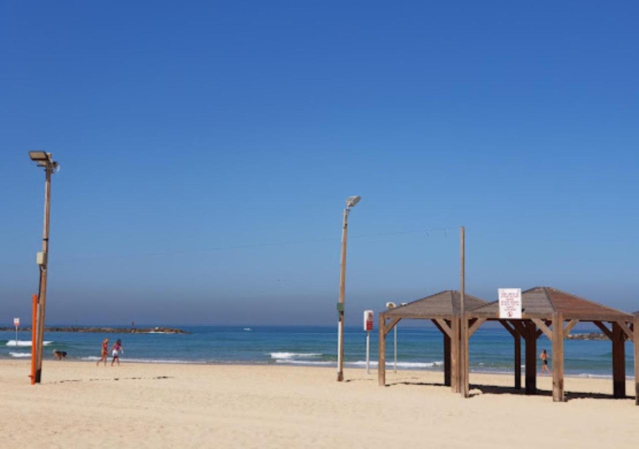 1B Patio Beach House Premium Location W/2 Balcony Tel Aviv Dış mekan fotoğraf